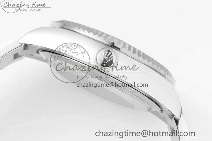 0124 Unisex Skydweller SS Noob Best Edition White Dial on SS Oyster Bracelet A23J 2288